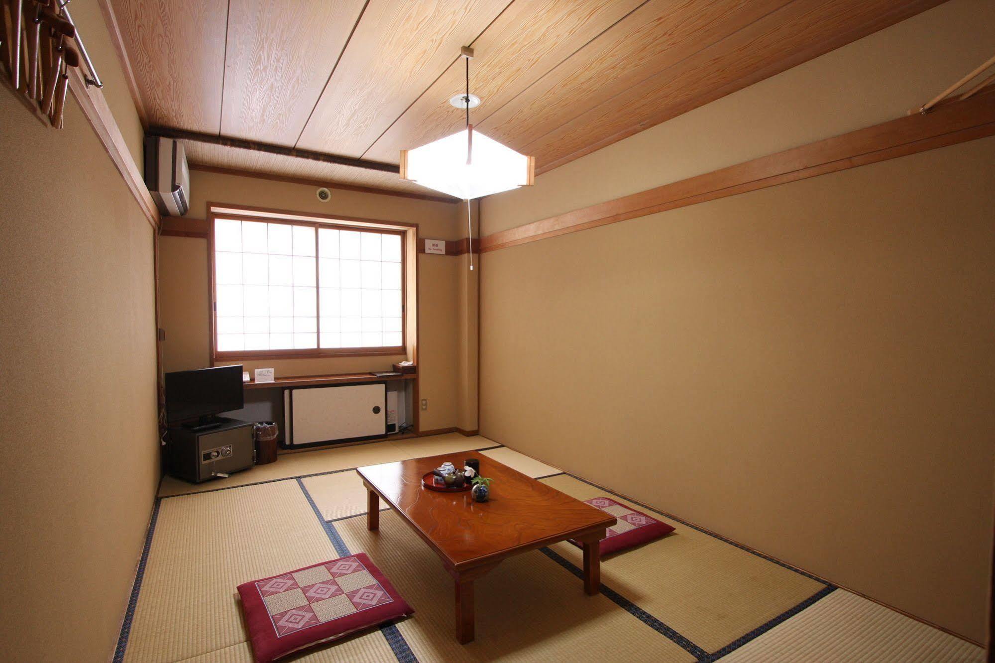 Kawahiro Hotel Nozawaonsen Bagian luar foto
